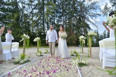 Krabi-Beach-Wedding-Ceremony-Package-Carla-Alex-10