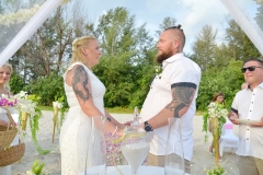 Lanta-Beach-Wedding-Ceremony-Package-Elin-Joakim-13