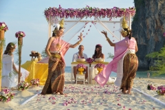 1_Railay-Bay-Thai-Wedding-Ceremony-Package-Monika-Gary-21