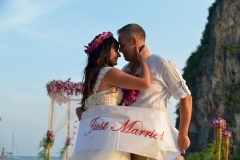 1_Railay-Bay-Thai-Wedding-Ceremony-Package-Monika-Gary-23
