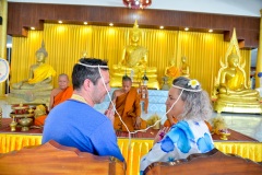 Khaolak-temple-blessing_01