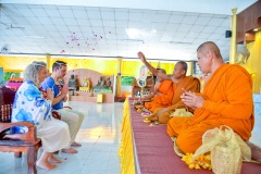 Khaolak-temple-blessing_02