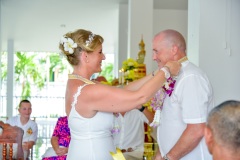 Phuket_temple_blessing_04_resize